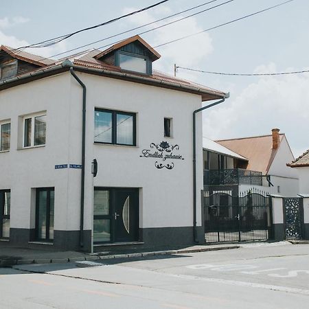 Отель Endlich Zuhause Сибиу Экстерьер фото