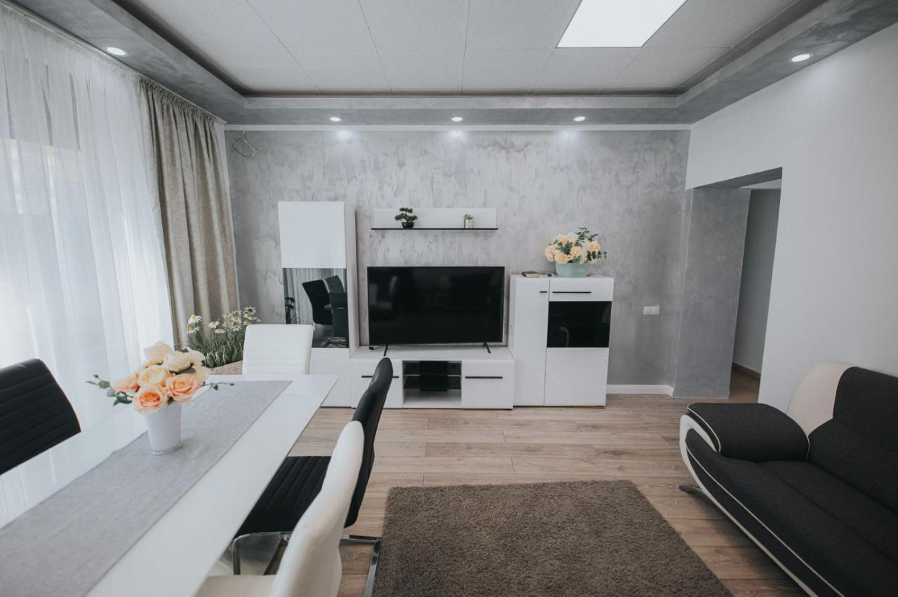 Отель Endlich Zuhause Сибиу Экстерьер фото